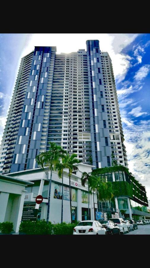 The Landmark - 800 Sqf Studio With Balcony Apartment George Town Exterior photo